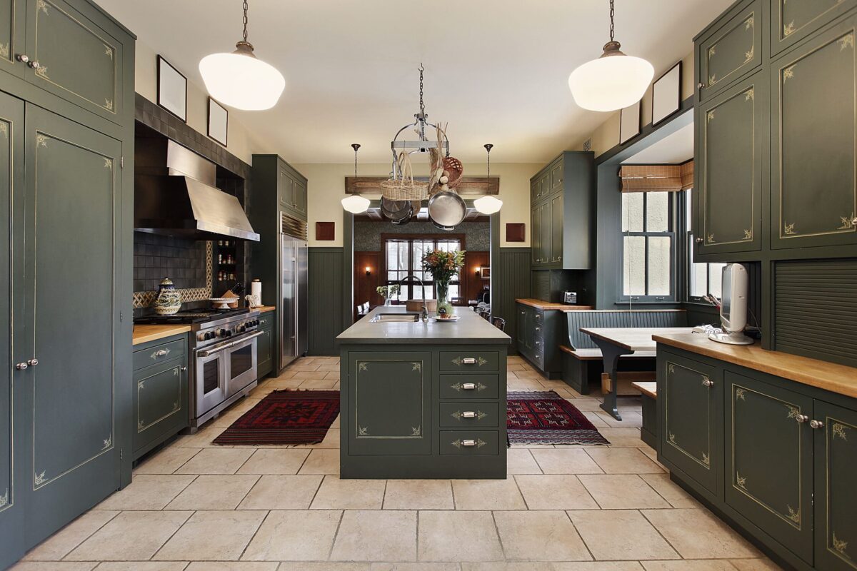 Large,Kitchen,In,Luxury,Home,With,Green,Cabinetry