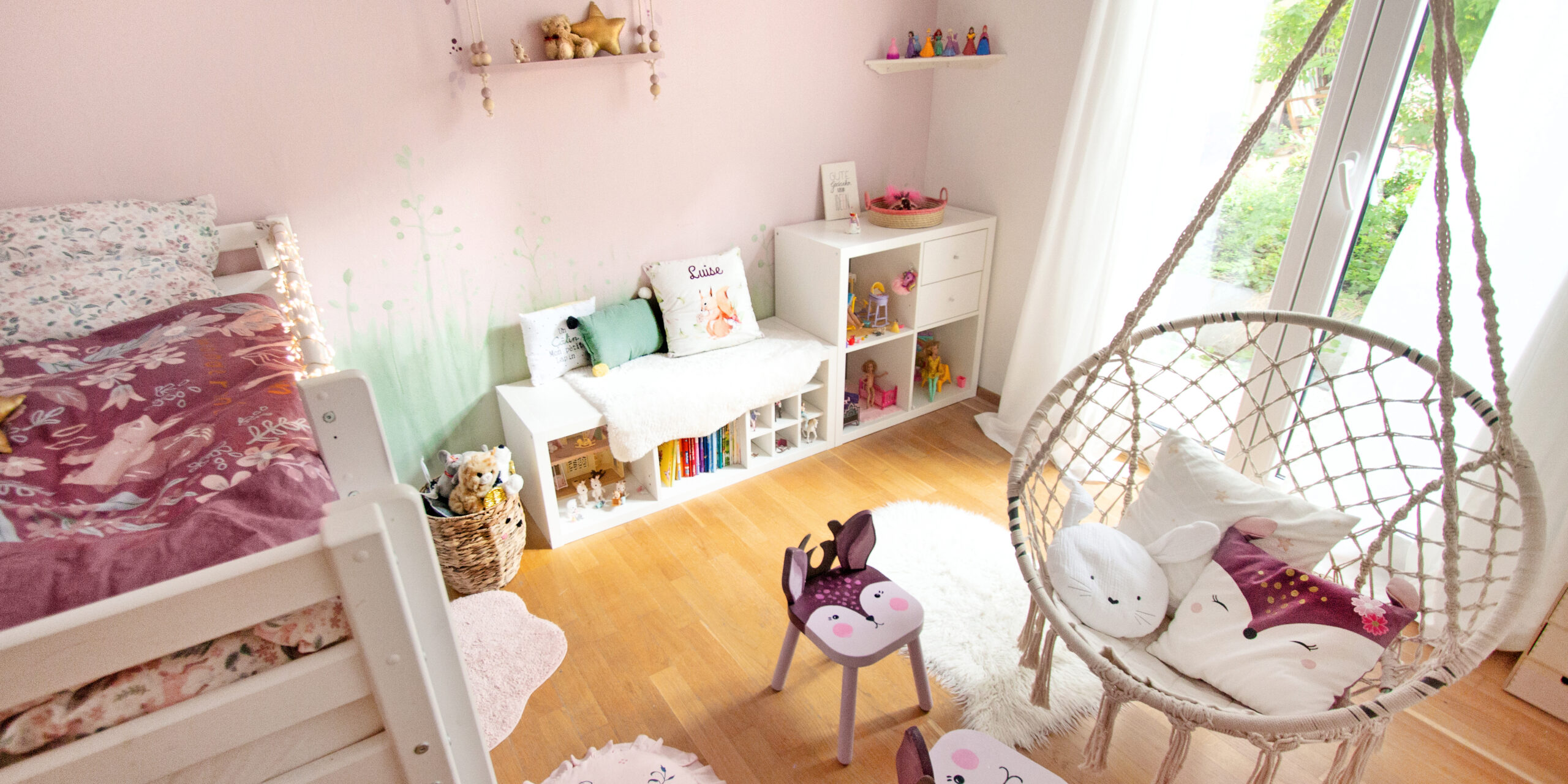 DIY forest glade in a children's room - from color concept to