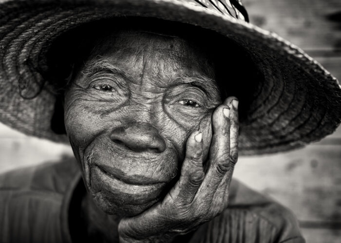 Blog0100-Portrait_ältere_Dame_Madagaskar