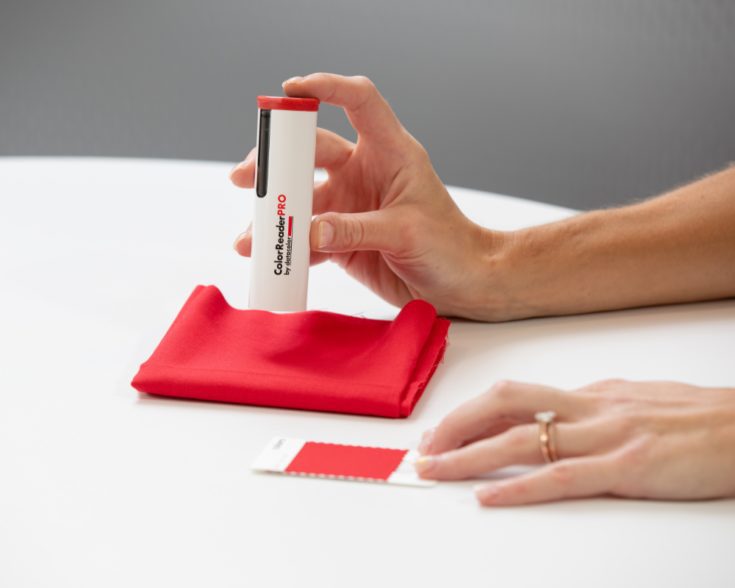 Using a ColorReader PRO on a red cloth